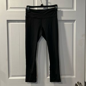 114. Size 2 Lululemon Align 7/8 leggings